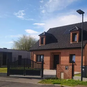 Villa Maison Individuelle, Campagne, 3 Chambres, Baignoire Balneo 2 Places, Genech